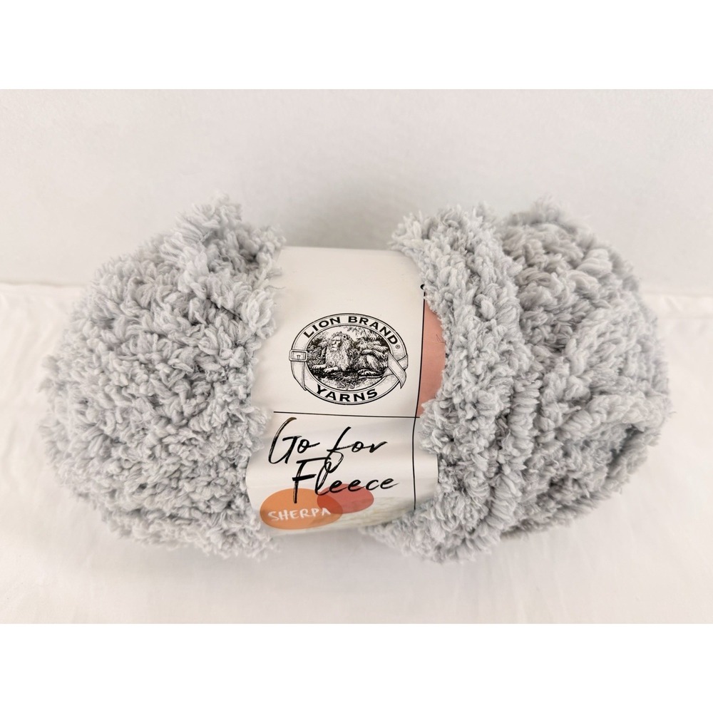 Lion Brand Go For Fleece Sherpa Jumbo 7 Pearl Grey 89 Yds Polyester